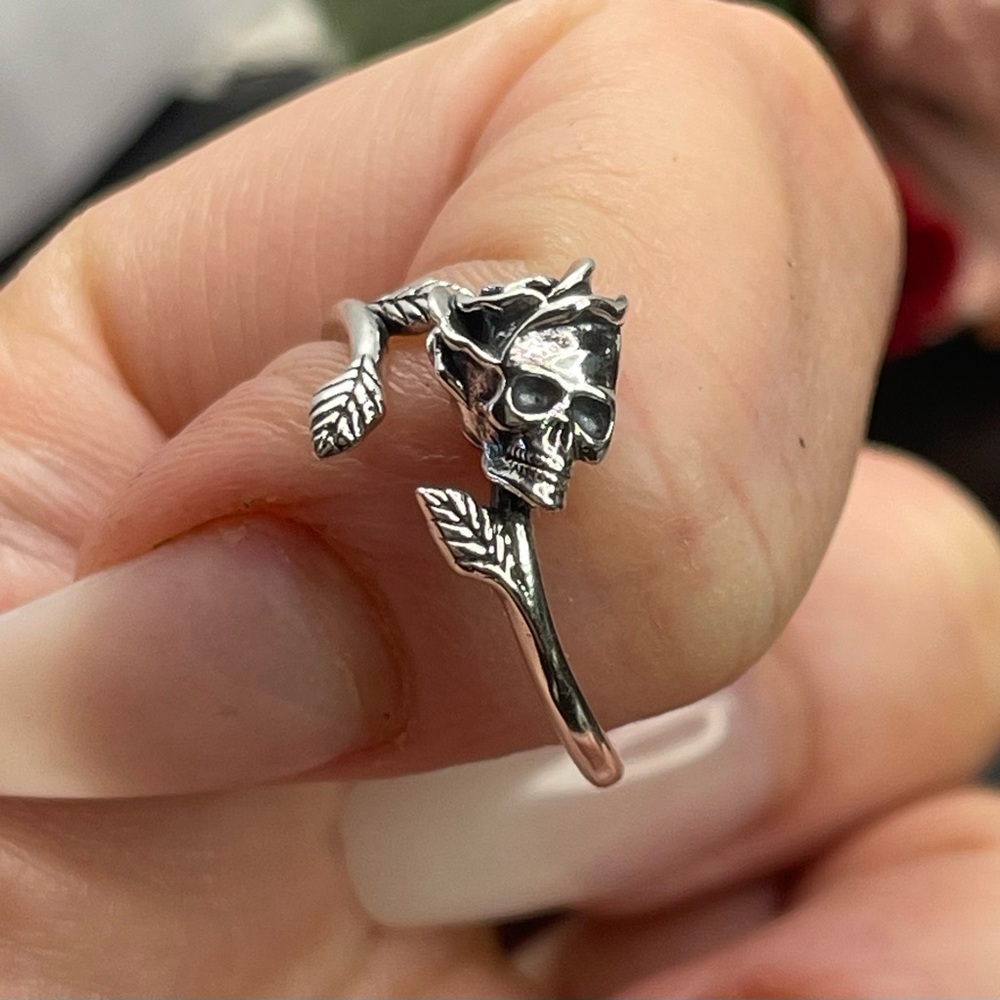 Solid 925 Silver Rose Skull Ring One Size Fits Al… - image 4